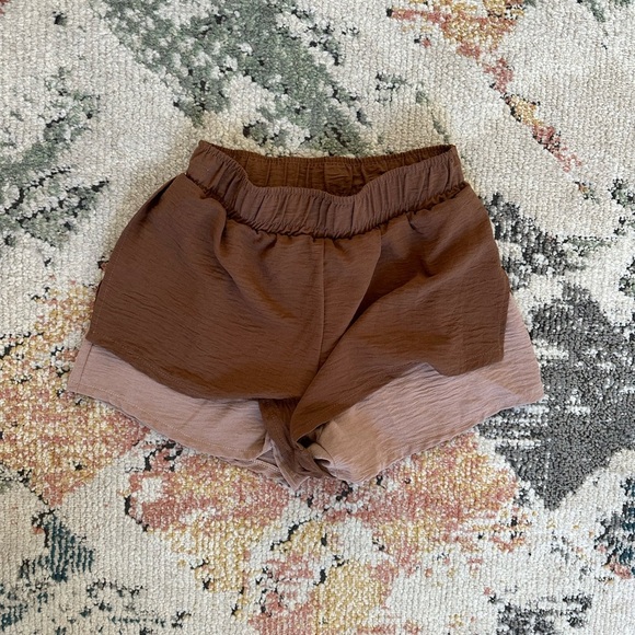 As Revival Women’s Flowy Rhythm Pull On Shorts Size Small 
athletic & lounge - Picture 5 of 9